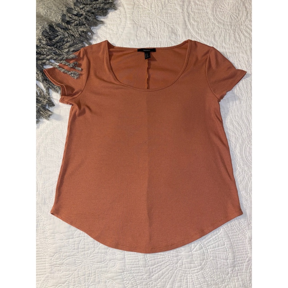Forever 21 Pink Scoop Neck Tshirt